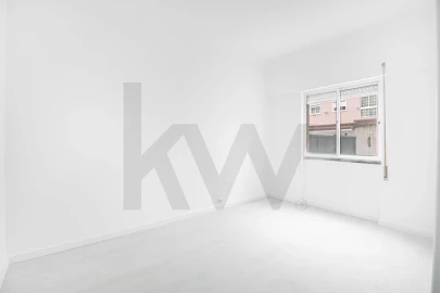 Apartamento T3 para Venda em Seixal, Arrentela e Aldeia de Paio Pires