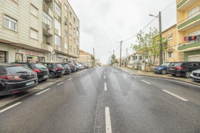 Apartamento T3 para Venda em Seixal, Arrentela e Aldeia de Paio Pires