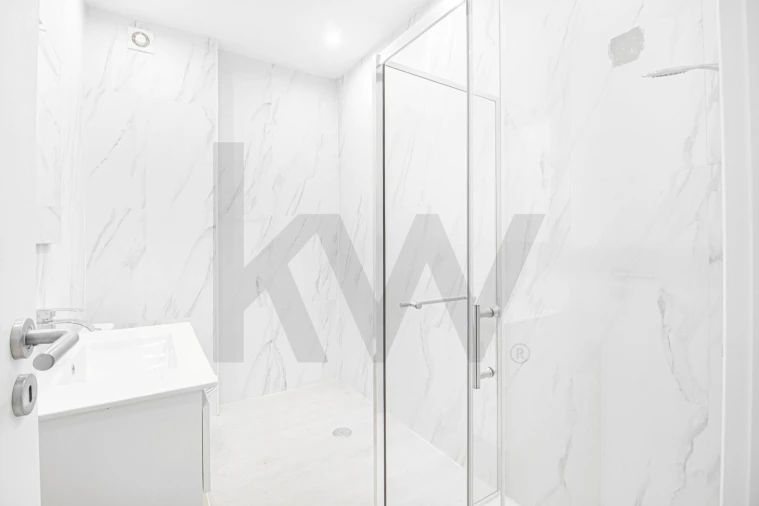 Apartamento T3 para Venda em Seixal, Arrentela e Aldeia de Paio Pires Foto 8