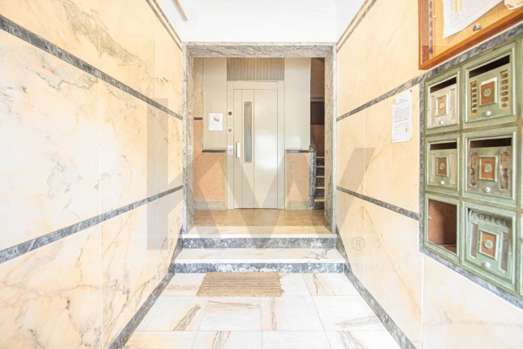 Apartamento T3 para Venda em Seixal, Arrentela e Aldeia de Paio Pires Foto 16