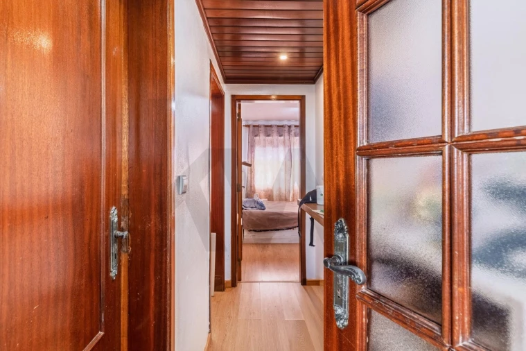 Apartamento T2 para Venda em Santo António dos Cavaleiros e Frielas Foto 6