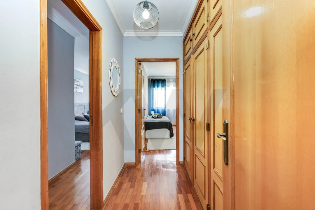 Apartamento T2 para Venda em Rio de Mouro Foto 20