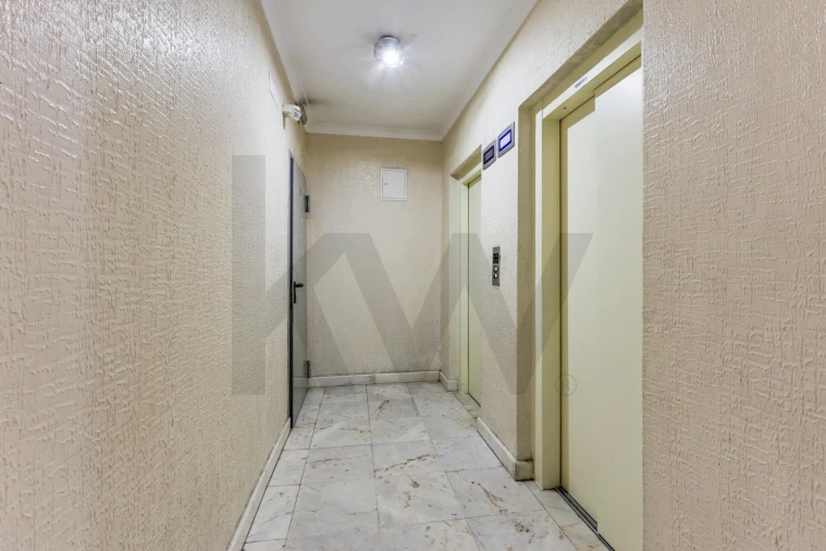 Apartamento T2 para Venda em Rio de Mouro Foto 31