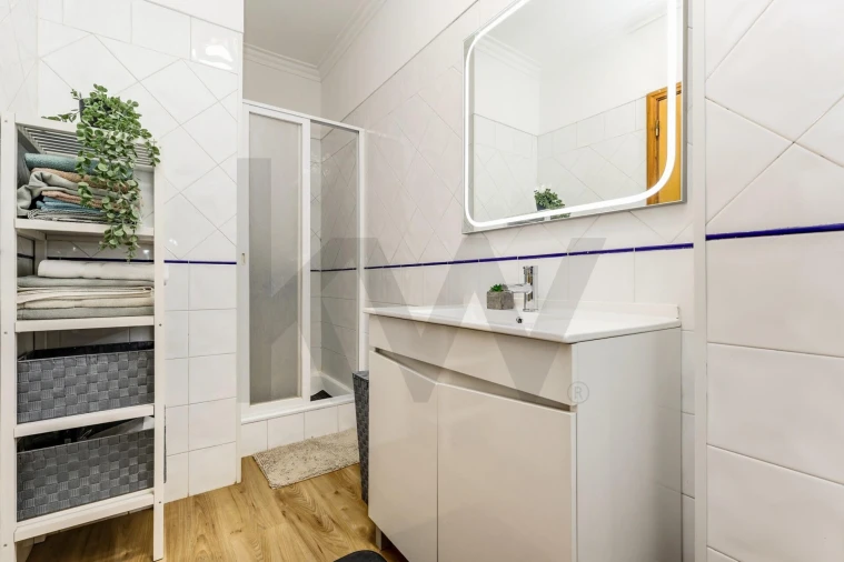 Apartamento T2 para Venda em Rio de Mouro Foto 14