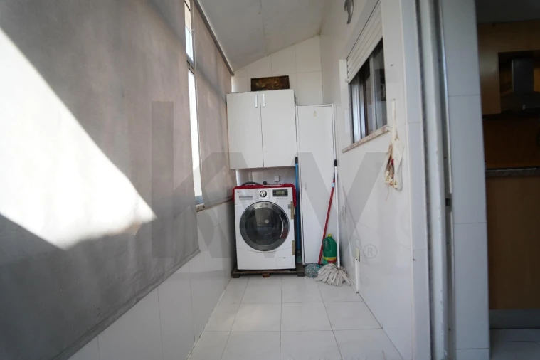 Apartamento T3 para Venda em Buarcos Foto 11