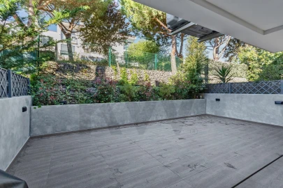 Moradia T4 para Arrendamento em Barcarena