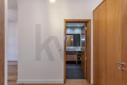 Moradia T4 para Arrendamento em Barcarena