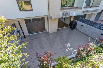 Moradia T4 para Arrendamento em Barcarena