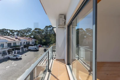 Moradia T4 para Arrendamento em Barcarena