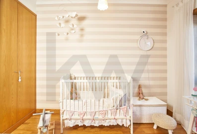 Moradia T4 para Arrendamento em Barcarena