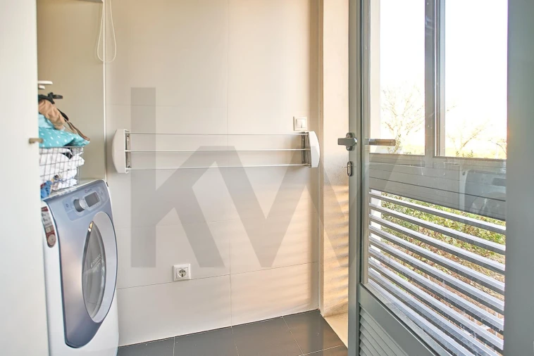 Moradia T4 para Arrendamento em Barcarena Foto 4