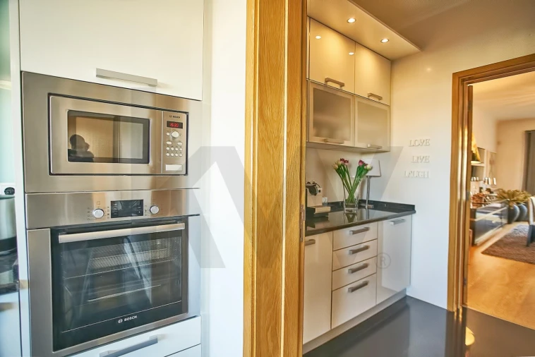 Moradia T4 para Arrendamento em Barcarena Foto 5