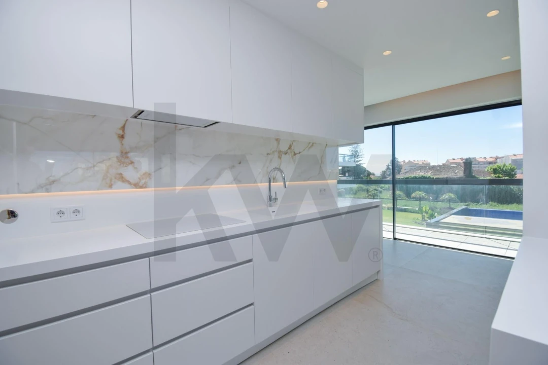 Apartamento T1 para Venda em Carcavelos e Parede Foto 30