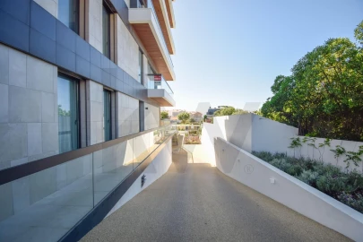 Apartamento T1 para Venda em Carcavelos e Parede