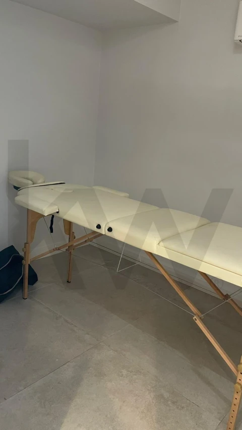 Apartamento T1 para Venda em Carcavelos e Parede