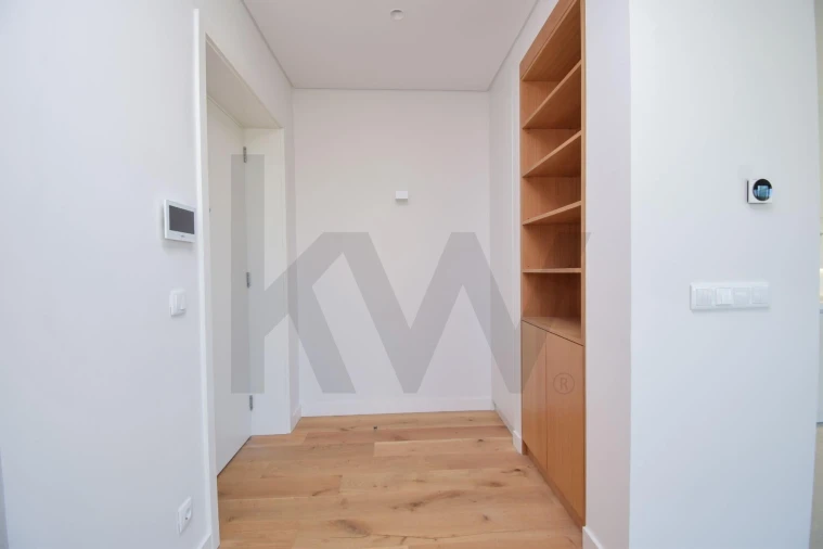 Apartamento T1 para Venda em Carcavelos e Parede Foto 15