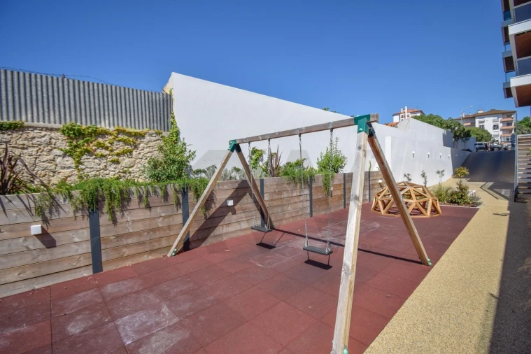 Apartamento T1 para Venda em Carcavelos e Parede Foto 46