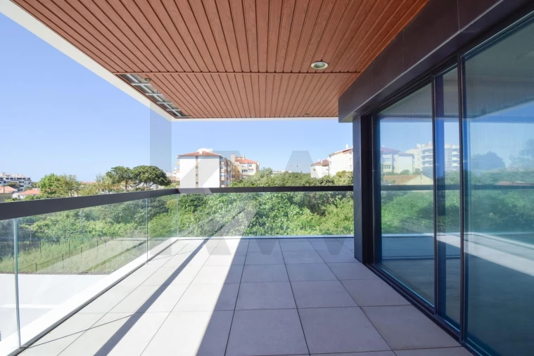 Apartamento T1 para Venda em Carcavelos e Parede Foto 23