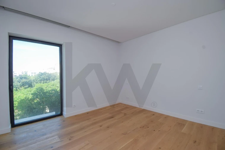 Apartamento T1 para Venda em Carcavelos e Parede Foto 12