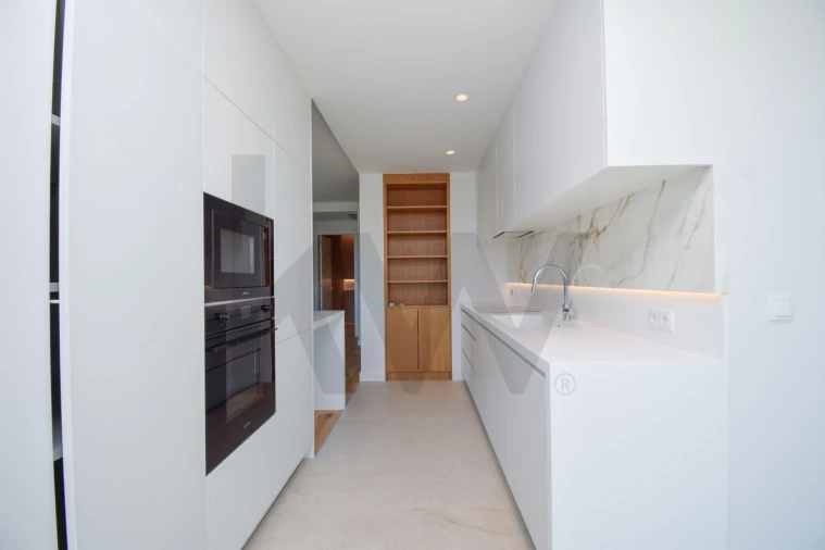 Apartamento T1 para Venda em Carcavelos e Parede Foto 31