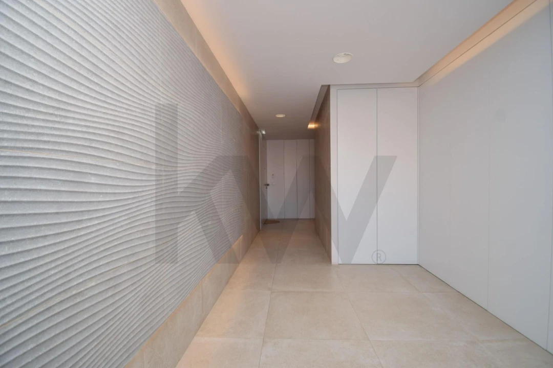 Apartamento T1 para Venda em Carcavelos e Parede Foto 7