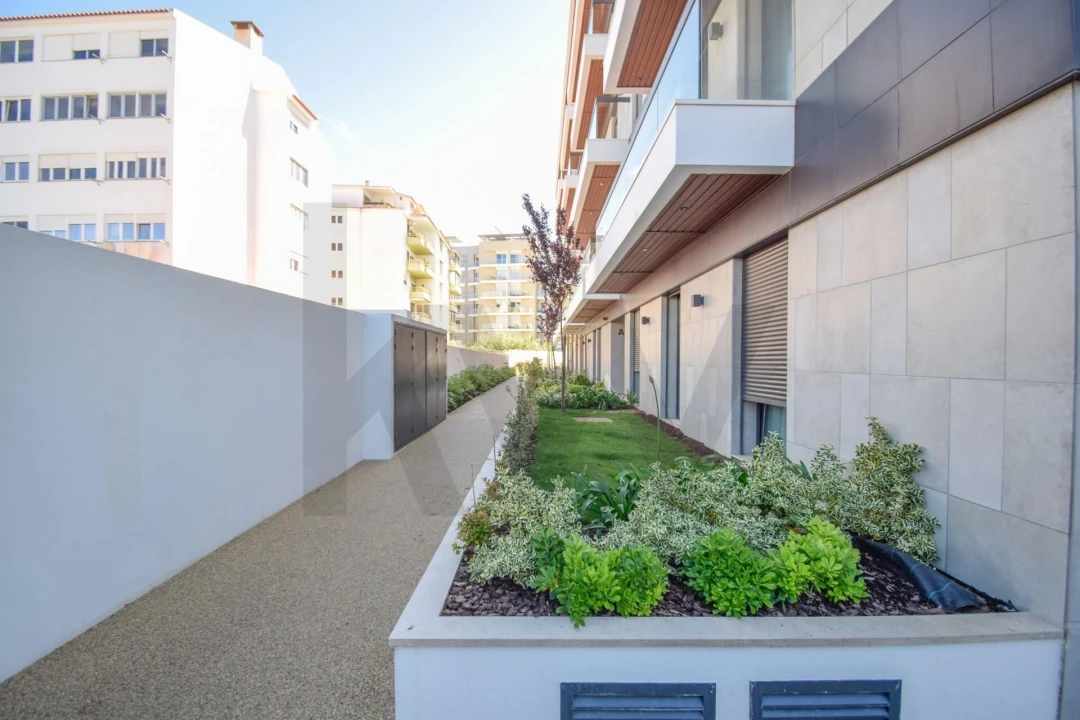 Apartamento T1 para Venda em Carcavelos e Parede Foto 5