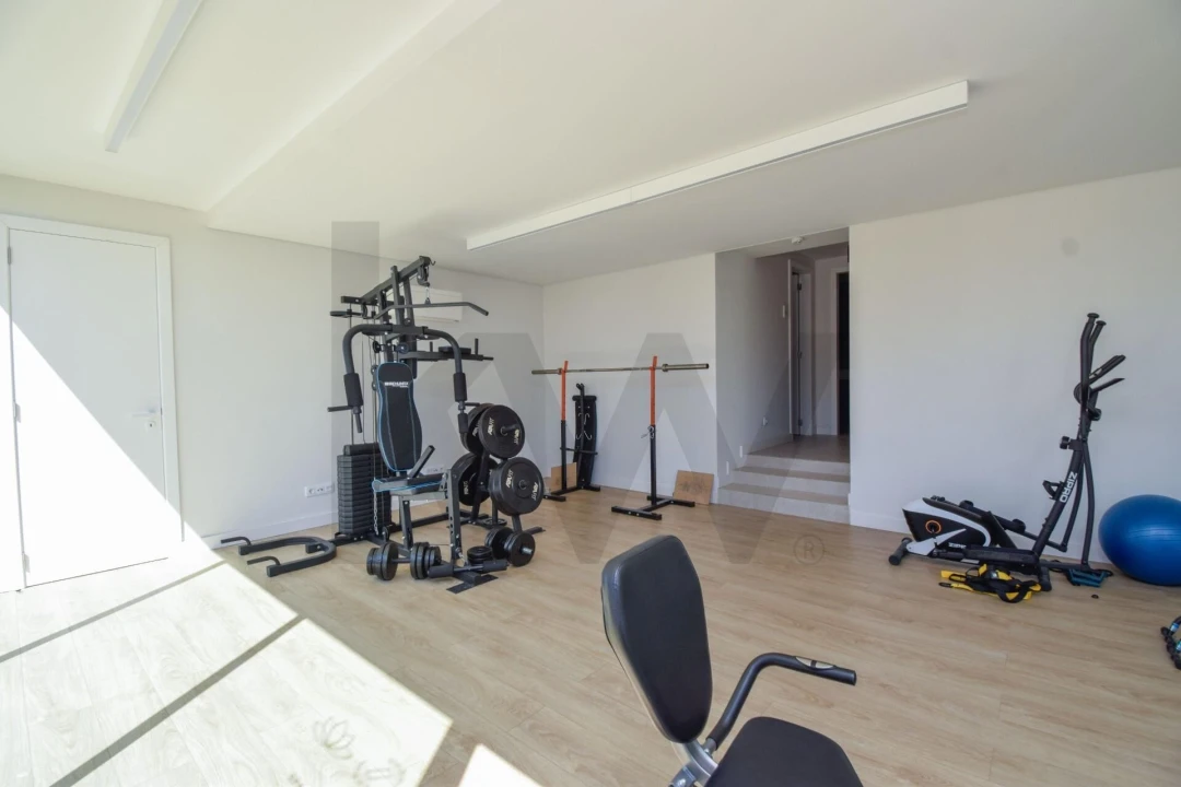 Apartamento T1 para Venda em Carcavelos e Parede Foto 37