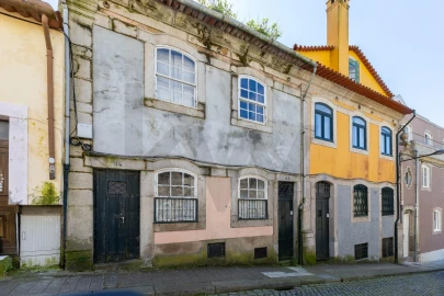 Moradia T3 para Venda em Cedofeita, Santo Ildefonso, Sé, Miragaia, São Nicolau e Vitória