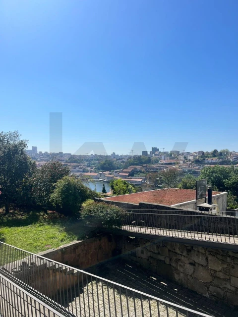 Moradia T3 para Venda em Cedofeita, Santo Ildefonso, Sé, Miragaia, São Nicolau e Vitória