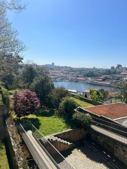 Moradia T3 para Venda em Cedofeita, Santo Ildefonso, Sé, Miragaia, São Nicolau e Vitória