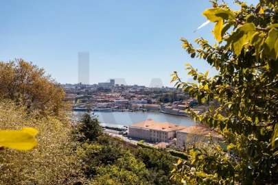 Moradia T3 para Venda em Cedofeita, Santo Ildefonso, Sé, Miragaia, São Nicolau e Vitória