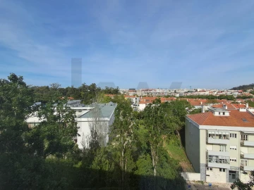 Apartamento T3 para Venda em Benfica