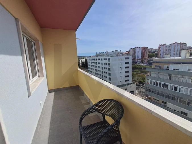 Apartamento T3 para Venda em Benfica Foto 5