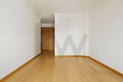 Apartamento T3 para Arrendamento em Oeiras e São Julião da Barra, Paço de Arcos e Caxias