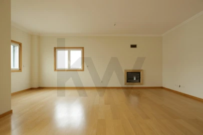 Apartamento T3 para Arrendamento em Oeiras e São Julião da Barra, Paço de Arcos e Caxias