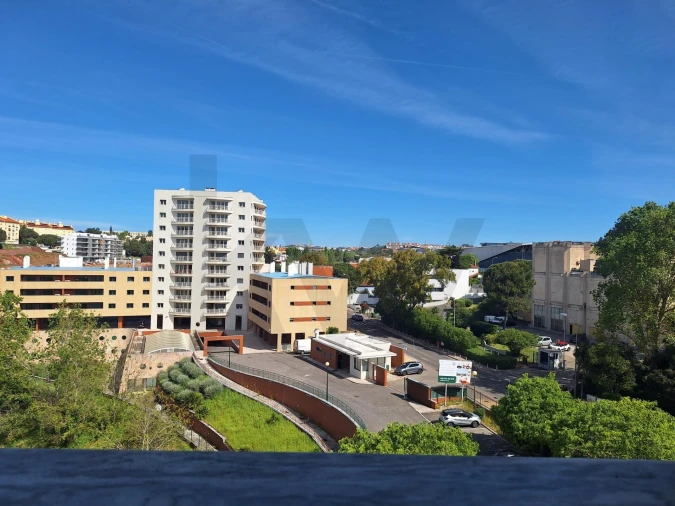 Apartamento T3 para Arrendamento em Oeiras e São Julião da Barra, Paço de Arcos e Caxias Foto 28