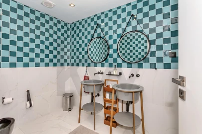 Moradia T5 para Venda em São João das Lampas e Terrugem