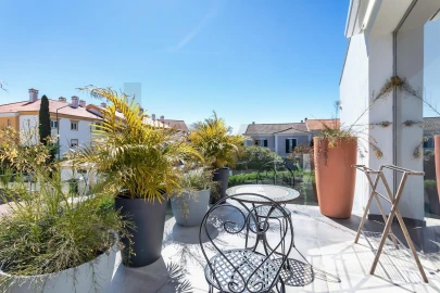 Moradia T5 para Venda em São João das Lampas e Terrugem