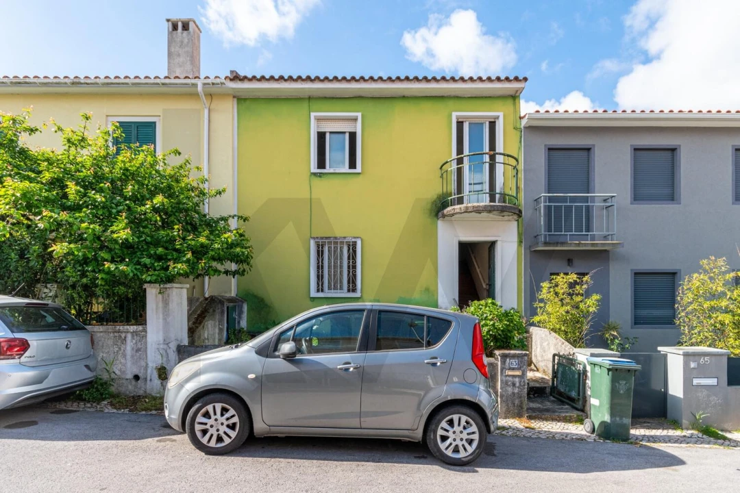 Moradia T2 para Venda em Benfica Foto 1