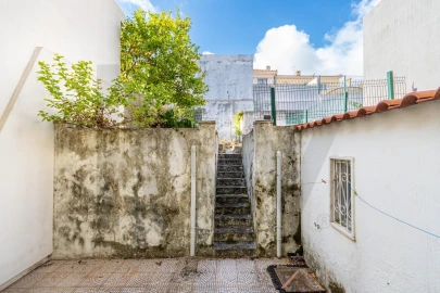 Moradia T2 para Venda em Benfica