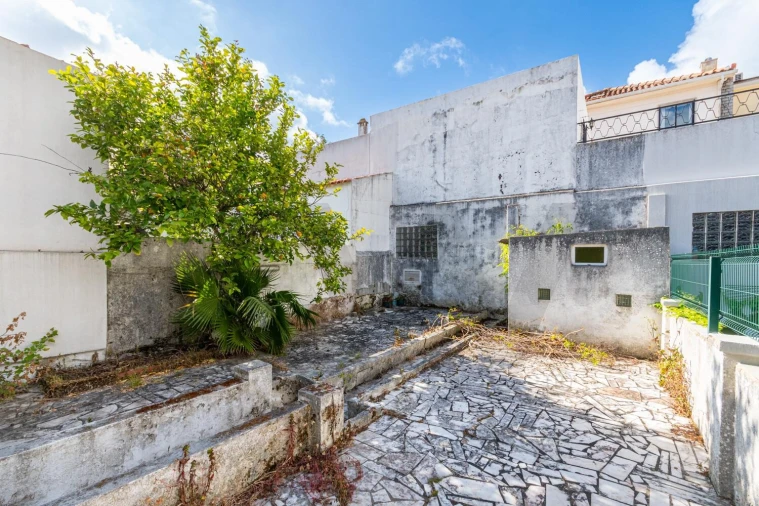 Moradia T2 para Venda em Benfica Foto 22