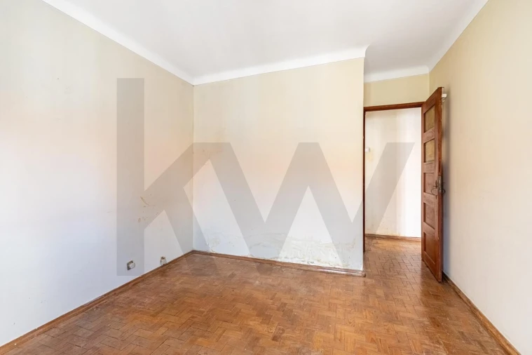 Moradia T2 para Venda em Benfica Foto 16