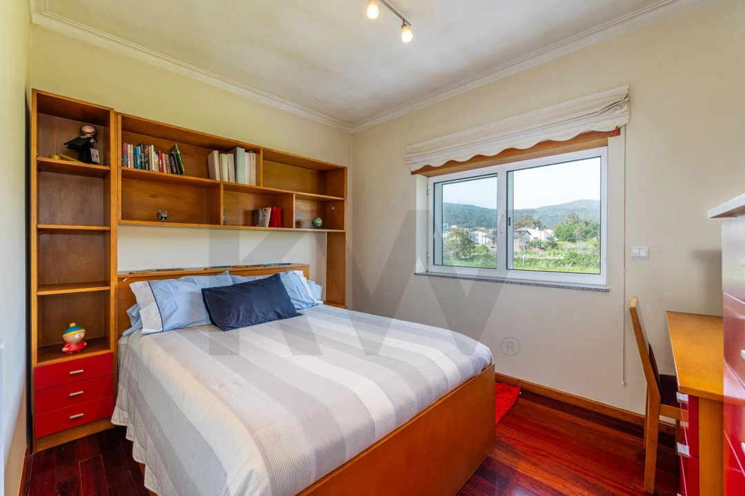 Moradia T4 para Venda em Vila Praia de Ancora Foto 24