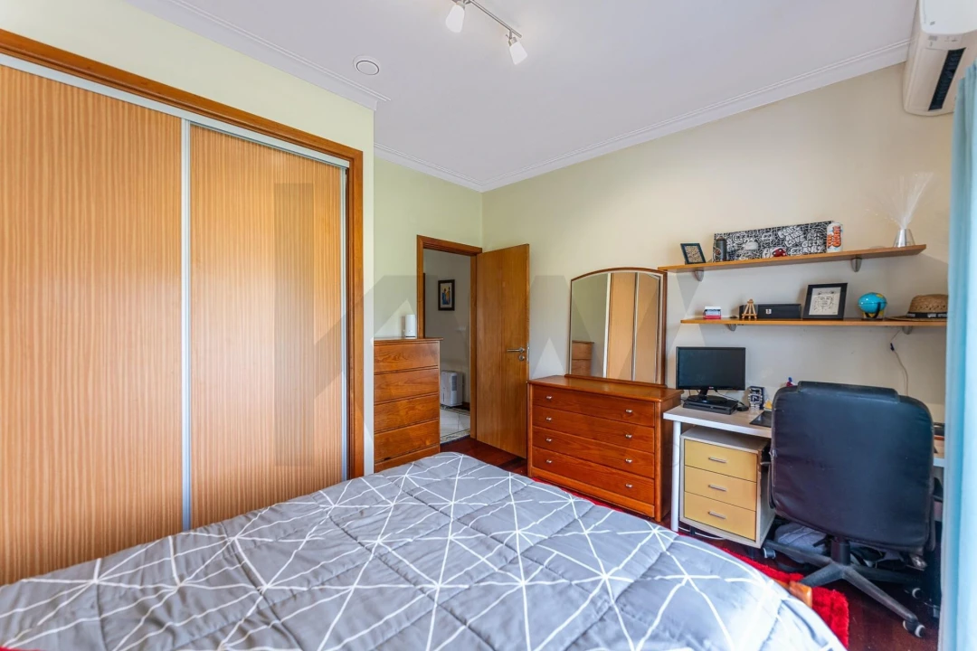 Moradia T4 para Venda em Vila Praia de Ancora Foto 23