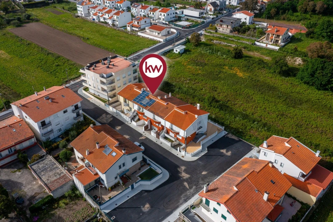 Moradia T4 para Venda em Vila Praia de Ancora Foto 41