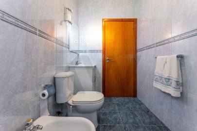 Moradia T4 para Venda em Vila Praia de Ancora