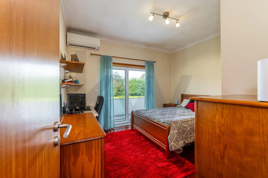 Moradia T4 para Venda em Vila Praia de Ancora Foto 28