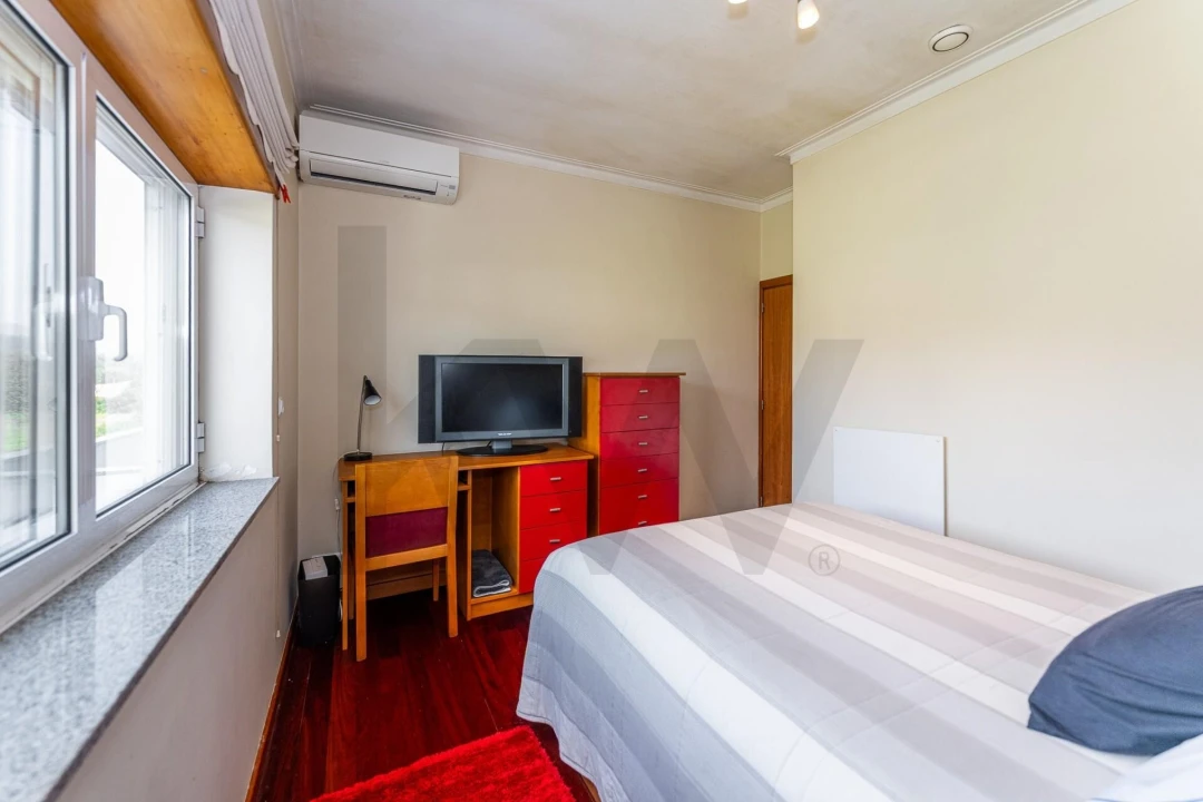 Moradia T4 para Venda em Vila Praia de Ancora Foto 25