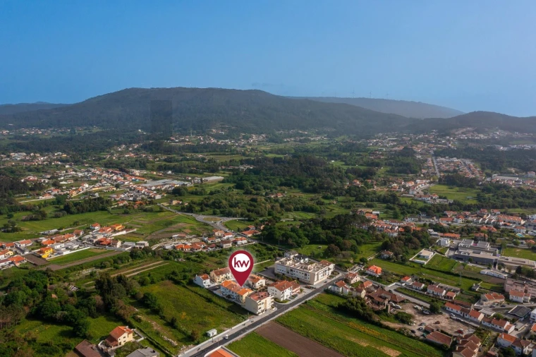 Moradia T4 para Venda em Vila Praia de Ancora Foto 38