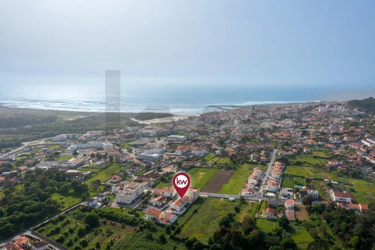 Moradia T4 para Venda em Vila Praia de Ancora Foto 3